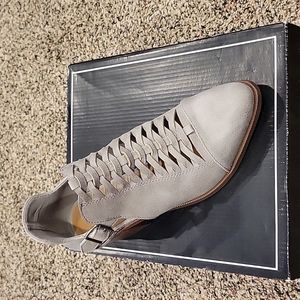 🆕 Qupid light gray rager Bootie